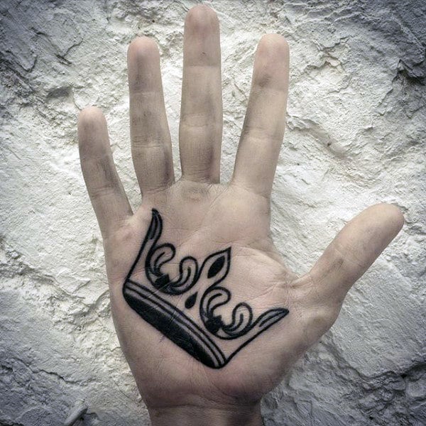 tatouage paume de la main 130