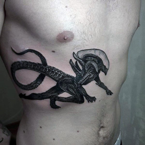 tatouage alien 87