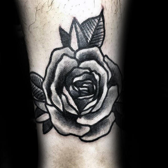 tatouage rose noire 175