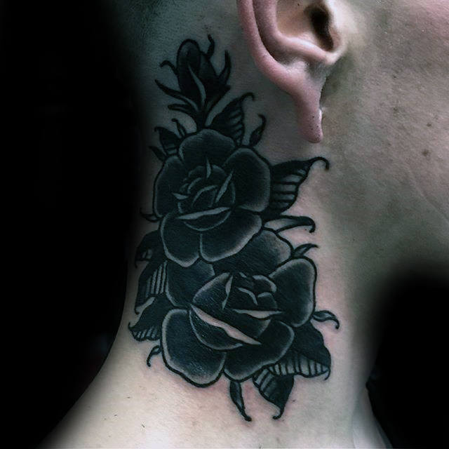 tatouage rose noire 61