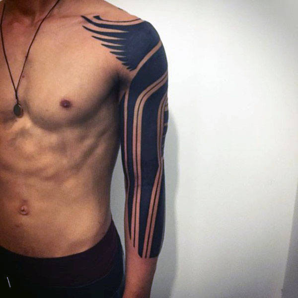 tatouage bras tribal 281