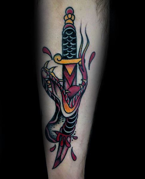 tatouage serpent et dague 39