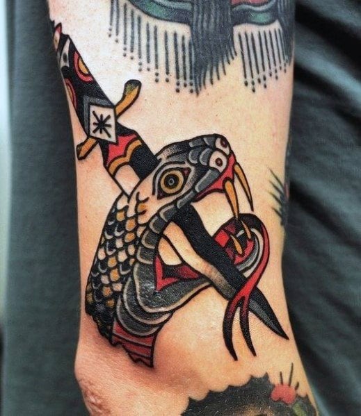 tatouage serpent et dague 59
