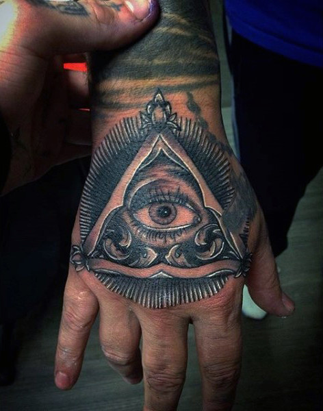 tatouage symbole illuminati 73