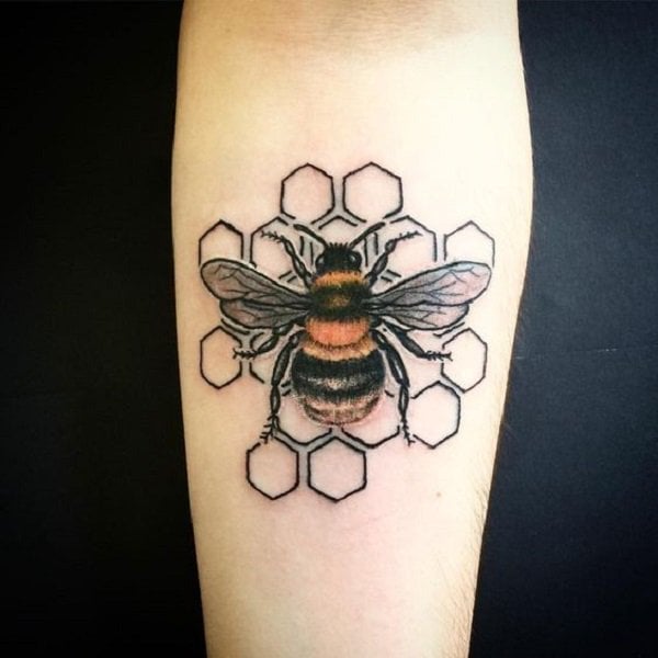 tatouage abeille 350