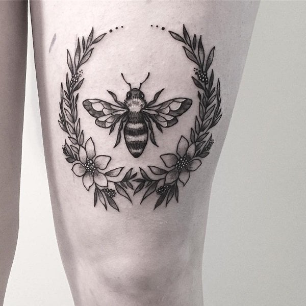tatouage abeille 688