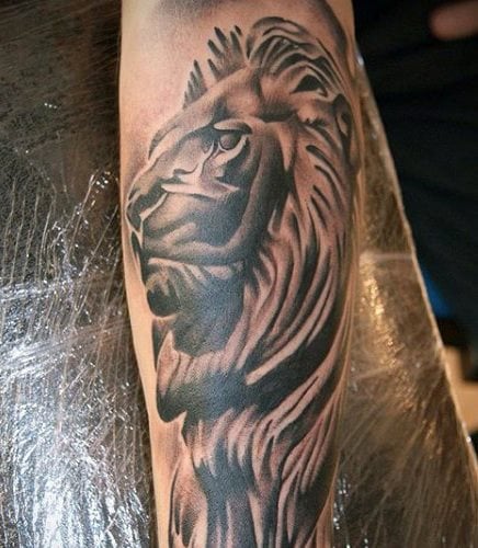 tatouage lion 128