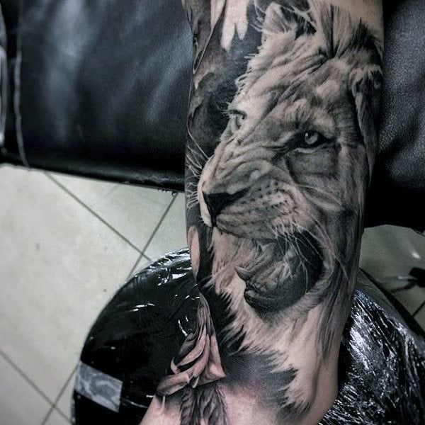 tatouage lion 193