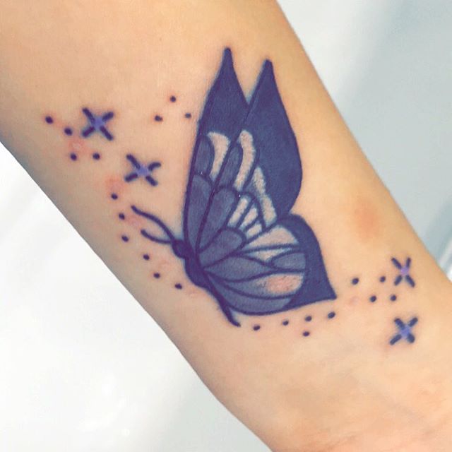 tatouage papillon 129