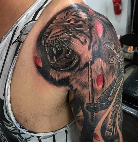 tatouage tigre 1025