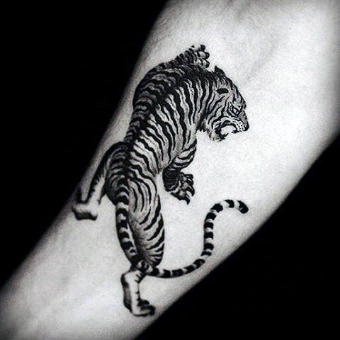 tatouage tigre 1129