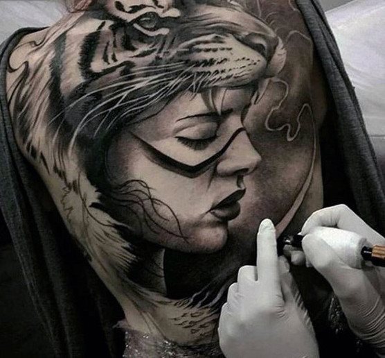 tatouage tigre 1155