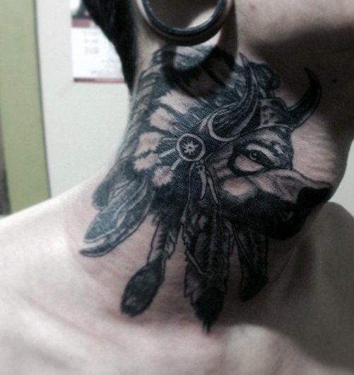 tatouage cou 777