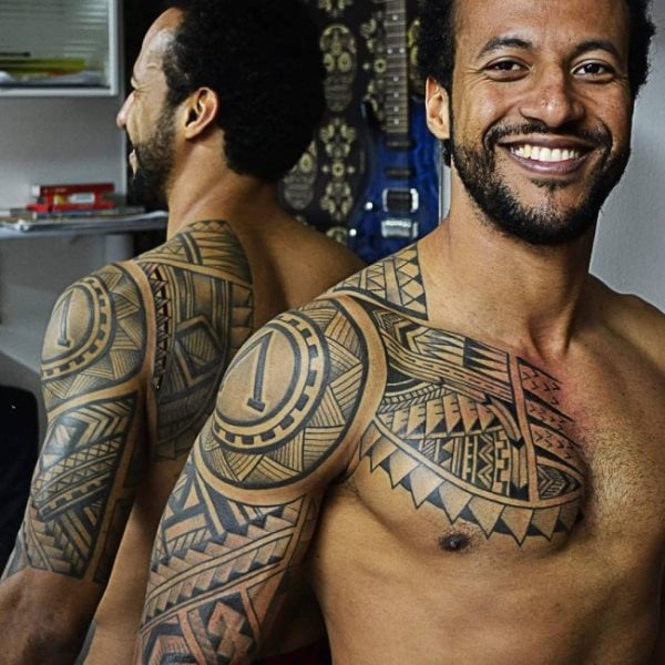 Tatouage maori : Significations, dessins uniques et idées les plus tatouées