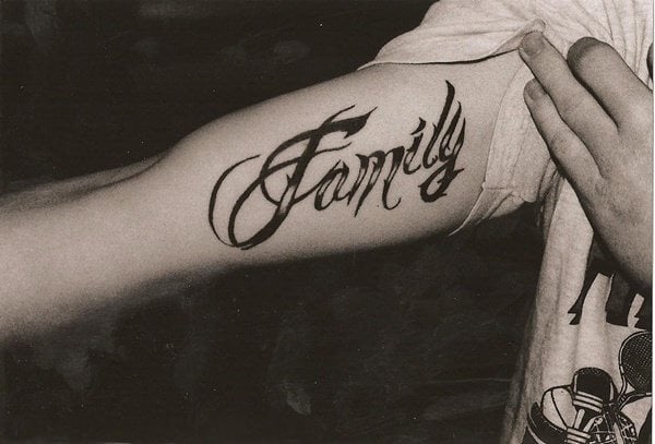 tatouage famille 126