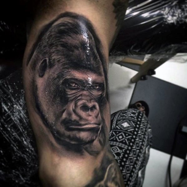 tatouage gorille 43
