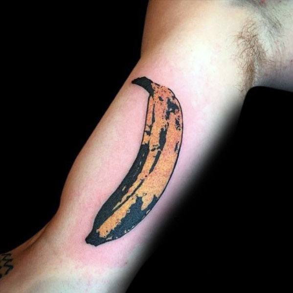 Tatouage de banane : Significations, dessins et motifs les plus tatoués