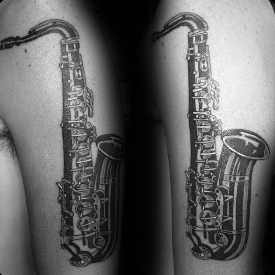 tatouage saxophone 83