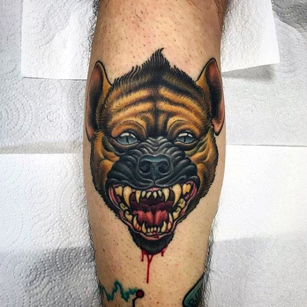 tatouage hyene 98
