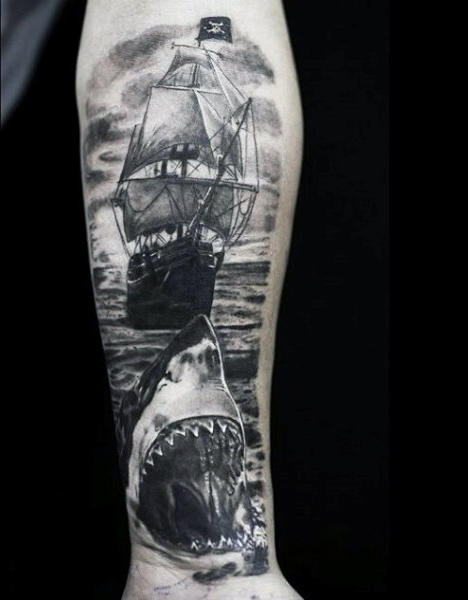 tatouage requin 335
