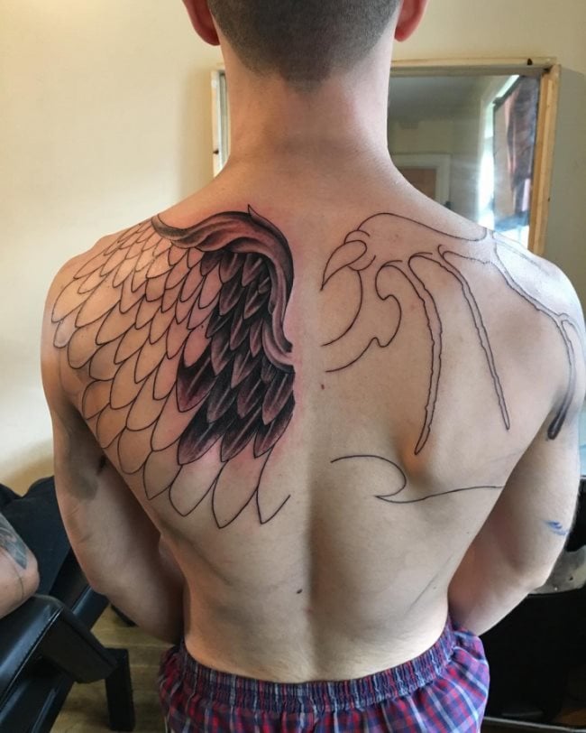 tatouage ailes 157