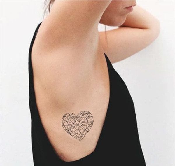 tatouage coeur 501