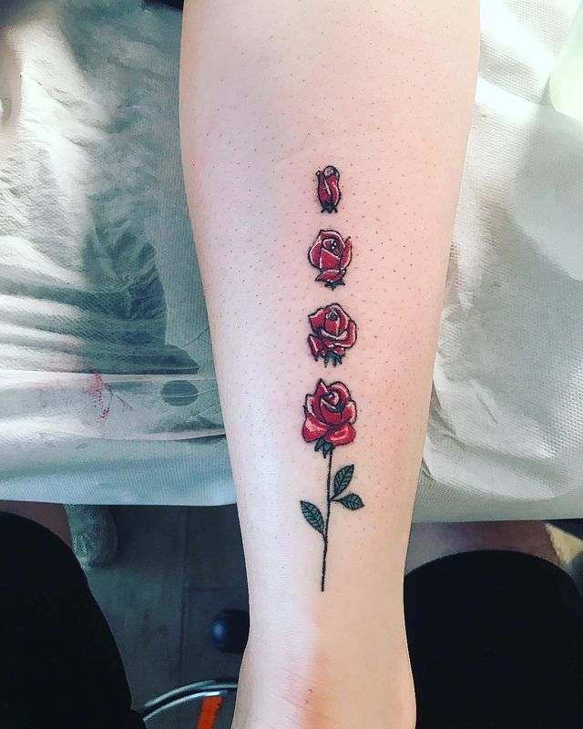 tatouage rose 189