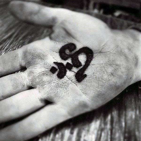 tatouage symbole om 87