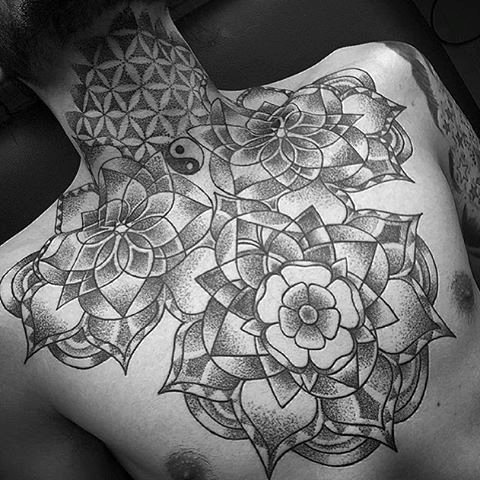 tatouage fleur de la vie 147