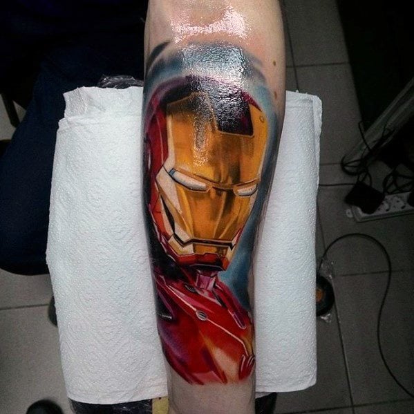 Tatouage d'Iron Man : Significations, dessins et idées les plus tatouées
