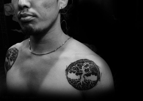 tatouage arbre vie 245