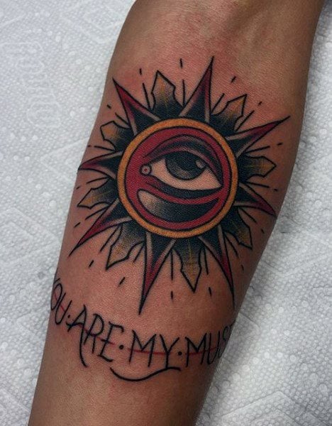 tatouage soleil 314