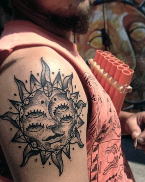 tatouage soleil 332