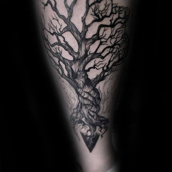 tatouage racines arbre 83