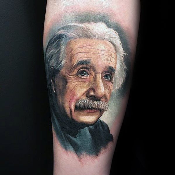 Tatouage d’Albert Einstein : Significations, dessins et idées les plus tatouées