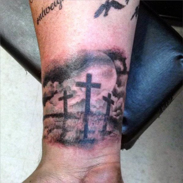 tatouage croix 312