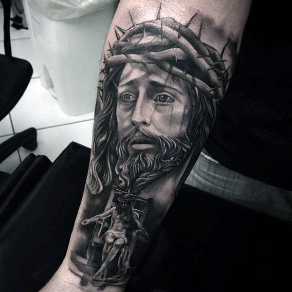 tatouage jesus christ 210