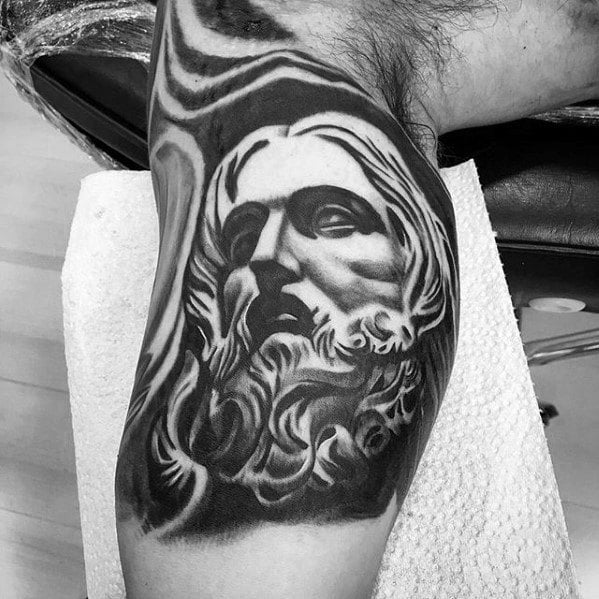 tatouage jesus christ 318