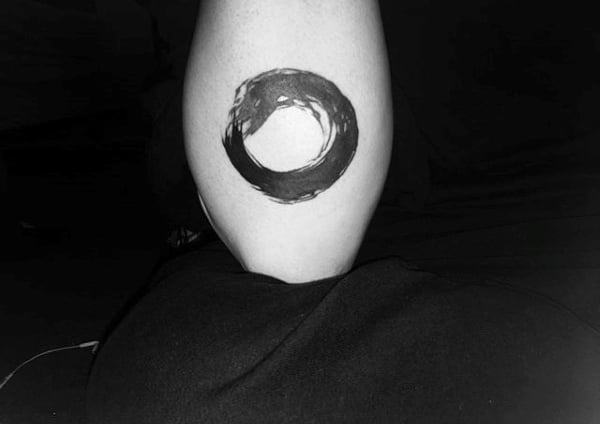tatouage enso circle zen 29