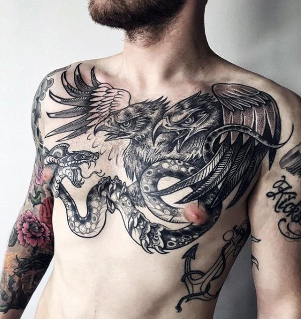 tatouage aigle poitrine 69