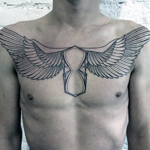 tatouage ailes sur la poitrine 03