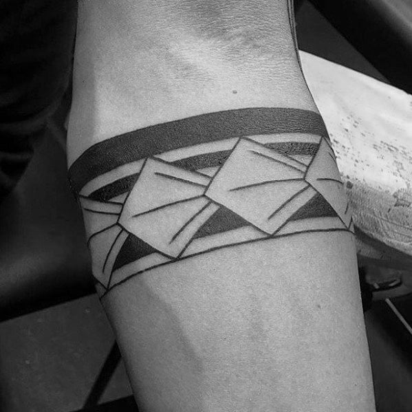 tatouage bracelet tribal 41