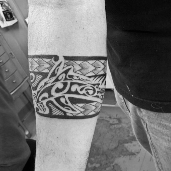 tatouage bracelet tribal 49