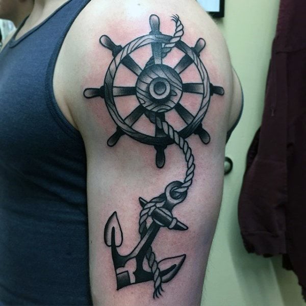 tatouage gouvernail de bateau 126