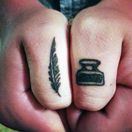 tatouage jointures des doigts 127