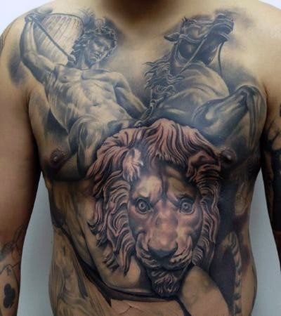 tatouage lion poitrine 107
