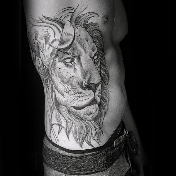 tatouage lion poitrine 77
