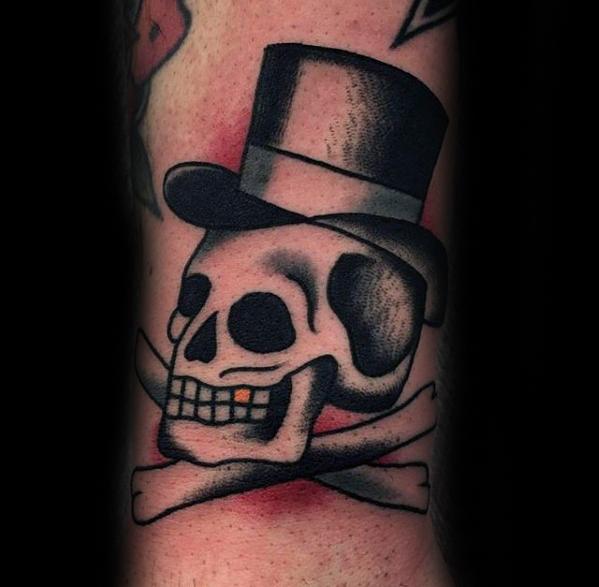 tatouage tete de mort avec chapeau 31
