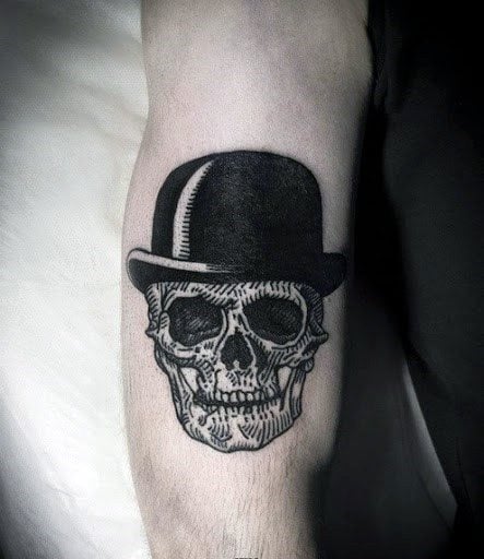 tatouage tete de mort avec chapeau 41