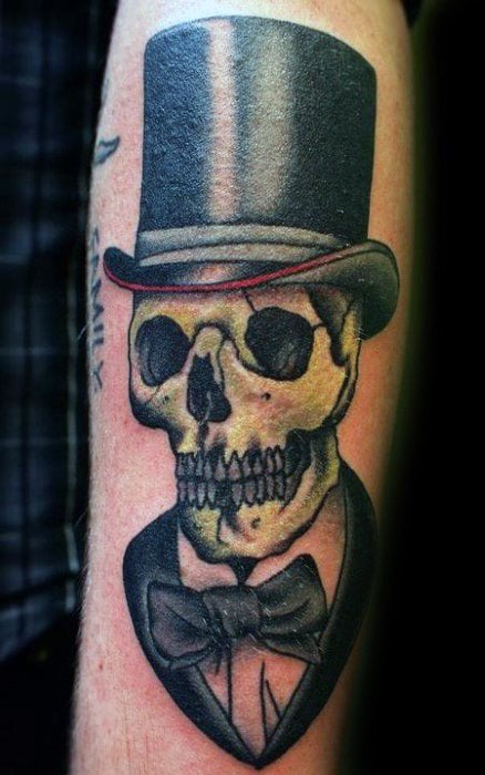 tatouage tete de mort avec chapeau 51